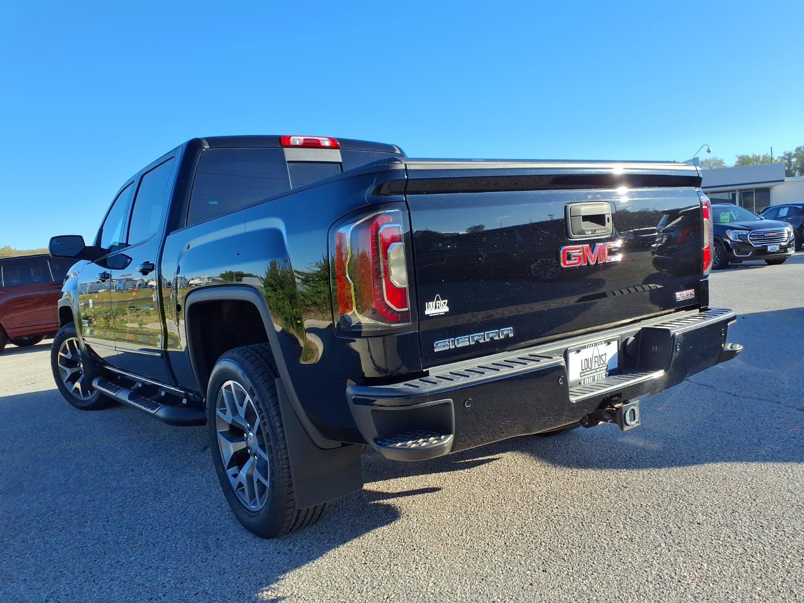 Used 2017 GMC Sierra 1500 SLT AWD/4WD image 35