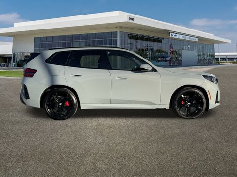 Used 2025 BMW X3 xDrive30i w/ Premium Package image 12