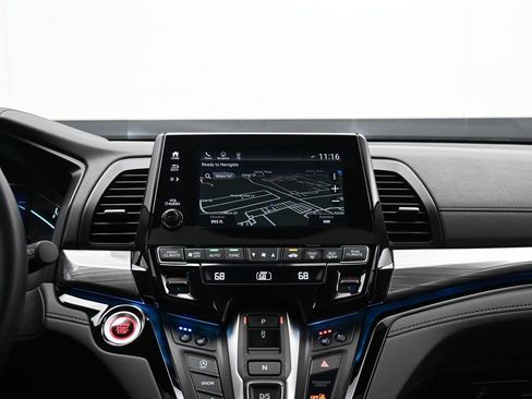 Certified 2024 Honda Odyssey Elite image 32