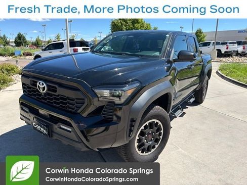 Used 2025 Toyota Tacoma TRD Off-Road w/ TRD Off Road Premium Package AWD/4WD image 7