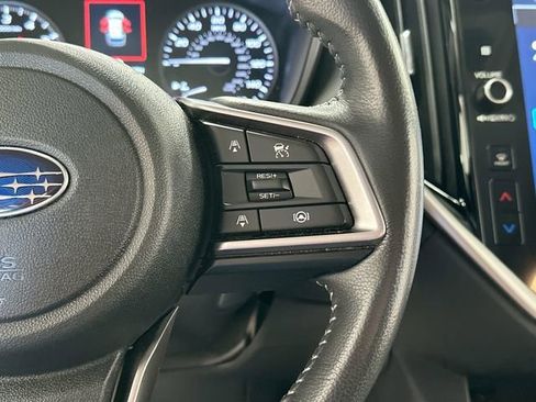 Certified 2023 Subaru Ascent Premium w/ Convenience Package AWD/4WD image 9