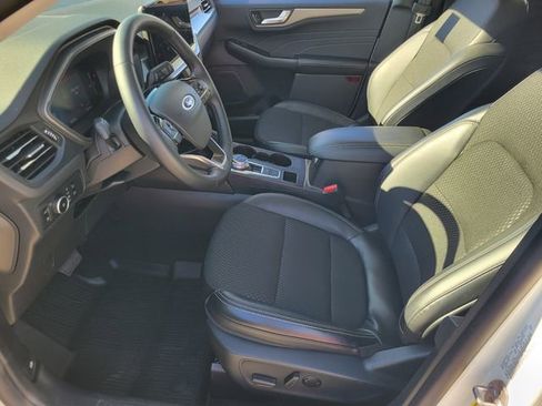 Used 2025 Ford Escape Base image 10