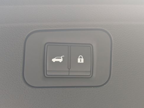 Used 2025 Nissan Armada SL w/ Captain's Chari Seat Package AWD/4WD image 19