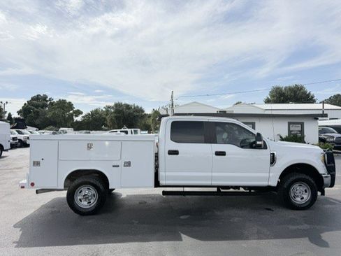 Used 2017 Ford F250 XL w/ Power Equipment Group AWD/4WD image 5