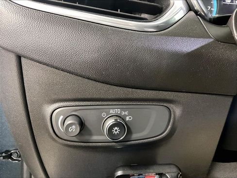 Used 2019 Chevrolet Equinox LS FWD image 26