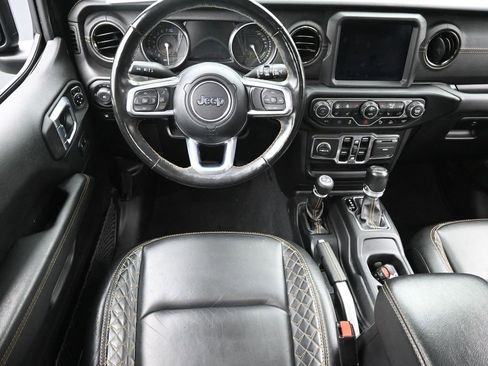 Used 2022 Jeep Wrangler Unlimited Sahara image 13