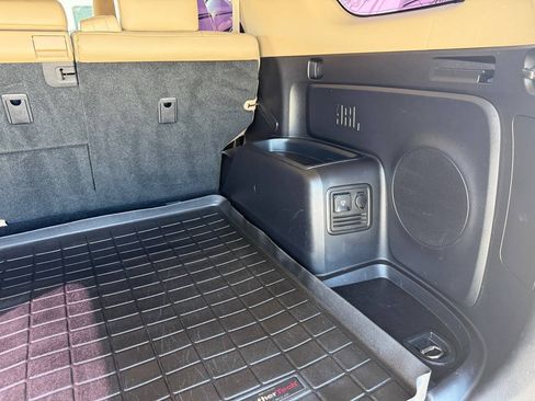 Used 2016 Toyota 4Runner Limited AWD/4WD image 29
