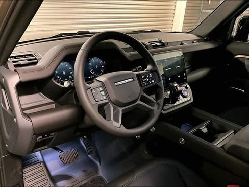 New 2026 Land Rover Defender 110 S image 7