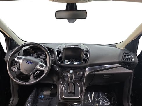 Used 2014 Ford Escape Titanium w/ Equipment Group 401A FWD image 9