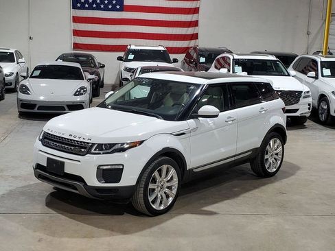 Used 2017 Land Rover Range Rover Evoque HSE image 41