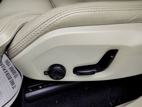 Used 2020 Volvo XC90 T8 Inscription w/ Protection Package Premier AWD/4WD image 12