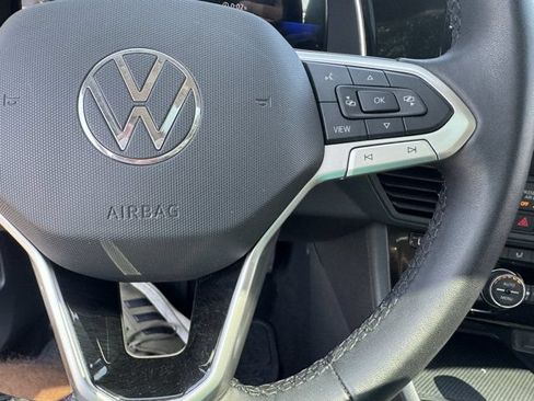 Used 2023 Volkswagen Jetta SE w/ Panoramic Sunroof Package FWD image 25