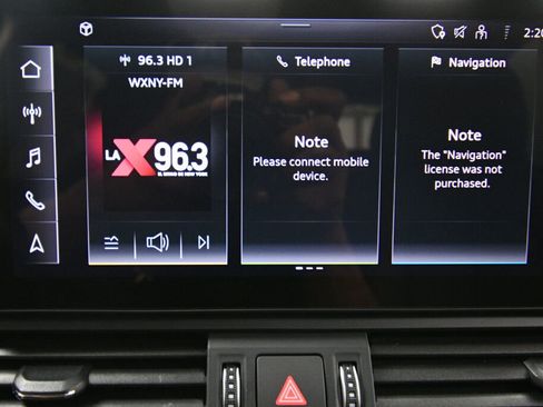 Used 2023 Audi Q5 2.0T Premium w/ Convenience Package AWD/4WD image 15