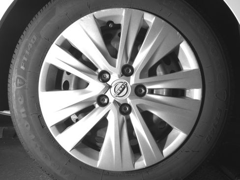 Used 2025 Nissan Sentra S FWD image 15