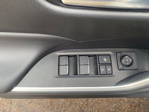 Used 2025 Toyota RAV4 XLE image 11