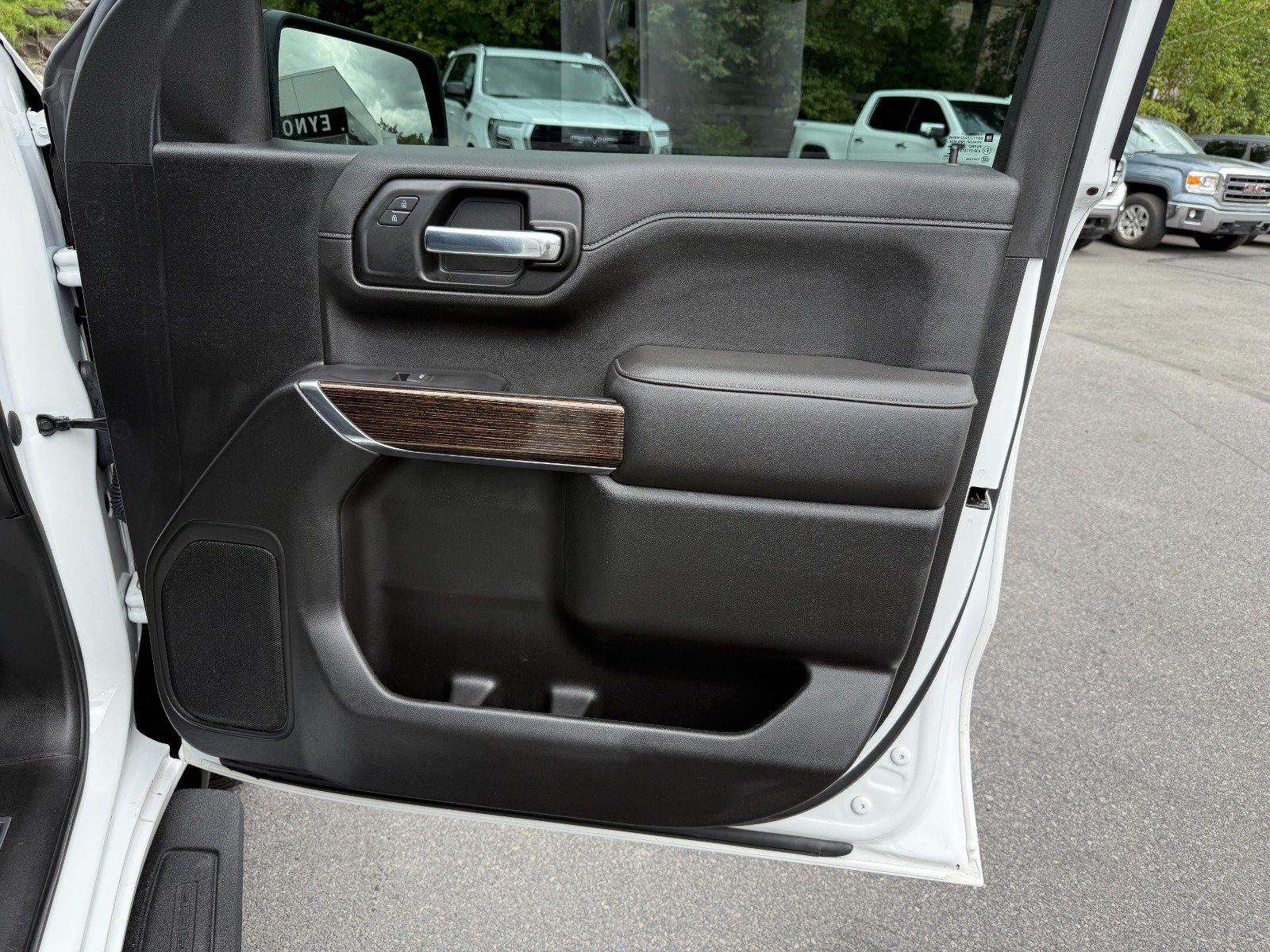 Used 2021 GMC Sierra 1500 Elevation AWD/4WD image 22