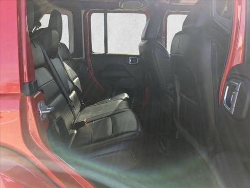 Used 2021 Jeep Wrangler Unlimited Sahara image 21