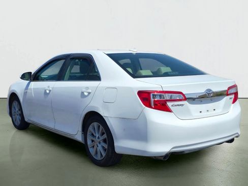 Used 2013 Toyota Camry XLE FWD image 4