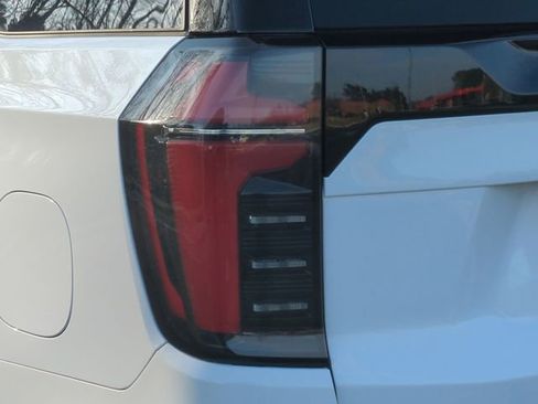 Used 2025 Chevrolet Tahoe LT image 21