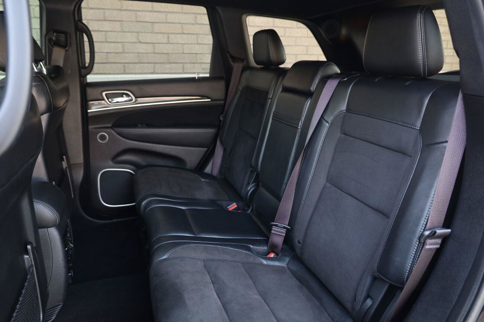 Used 2020 Jeep Grand Cherokee SRT AWD/4WD image 24