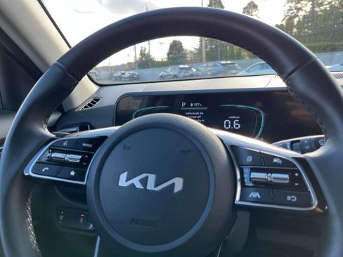 Used 2025 Kia Seltos S image 29