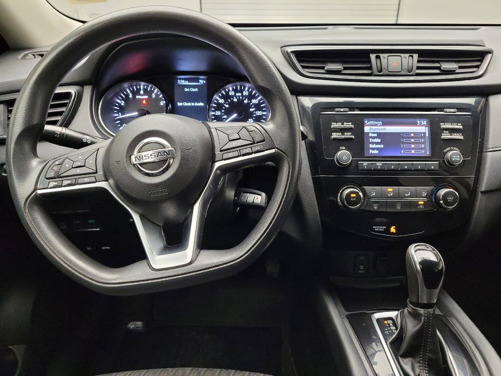 Used 2017 Nissan Rogue S AWD/4WD image 22