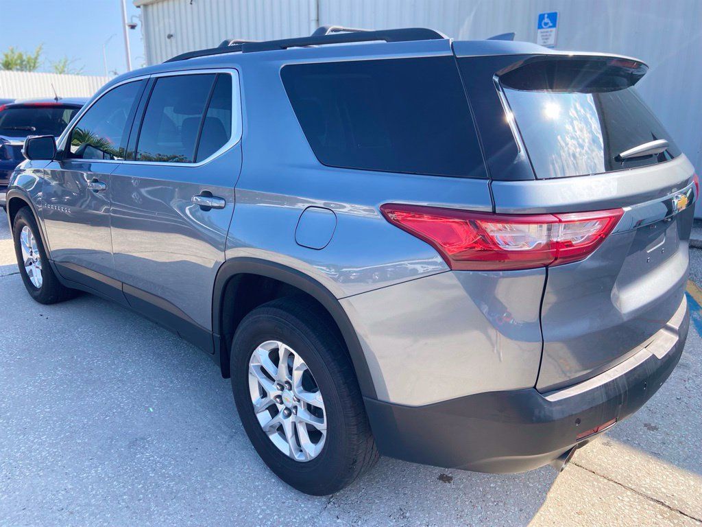 Used 2021 Chevrolet Traverse LT AWD/4WD image 3