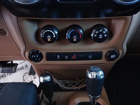 Used 2011 Jeep Wrangler Sahara w/ Trailer Tow Group AWD/4WD image 30