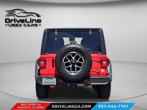 Used 2024 Jeep Wrangler Unlimited Rubicon AWD/4WD image 3