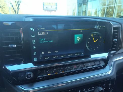 Used 2024 Chevrolet Silverado 1500 High Country w/ Technology Package image 16