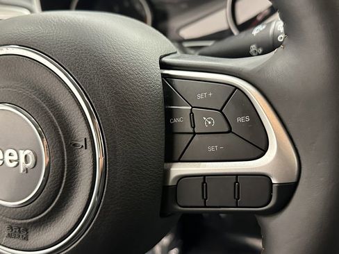 Used 2019 Jeep Compass Latitude w/ Popular Equipment Group image 28