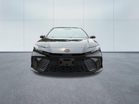 Certified 2025 Toyota Camry SE w/ Convenience Package FWD image 3