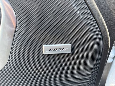 Used 2021 Chevrolet Suburban LT image 15