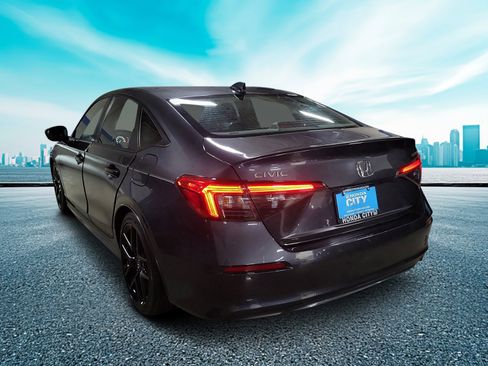 Used 2024 Honda Civic Sport image 4