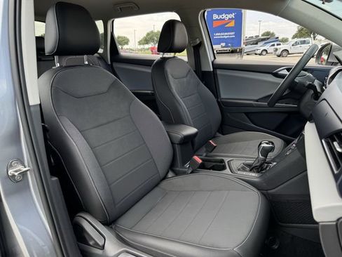 Used 2022 Volkswagen Taos SE FWD image 30