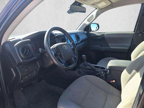 Used 2022 Toyota Tacoma SR RWD image 9