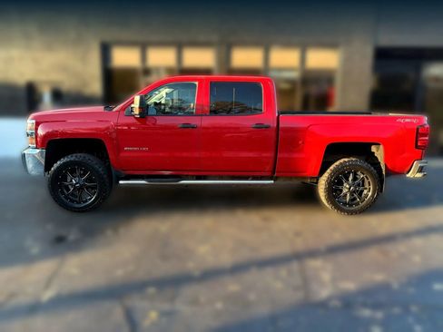 Used 2015 Chevrolet Silverado 2500 LT image 2