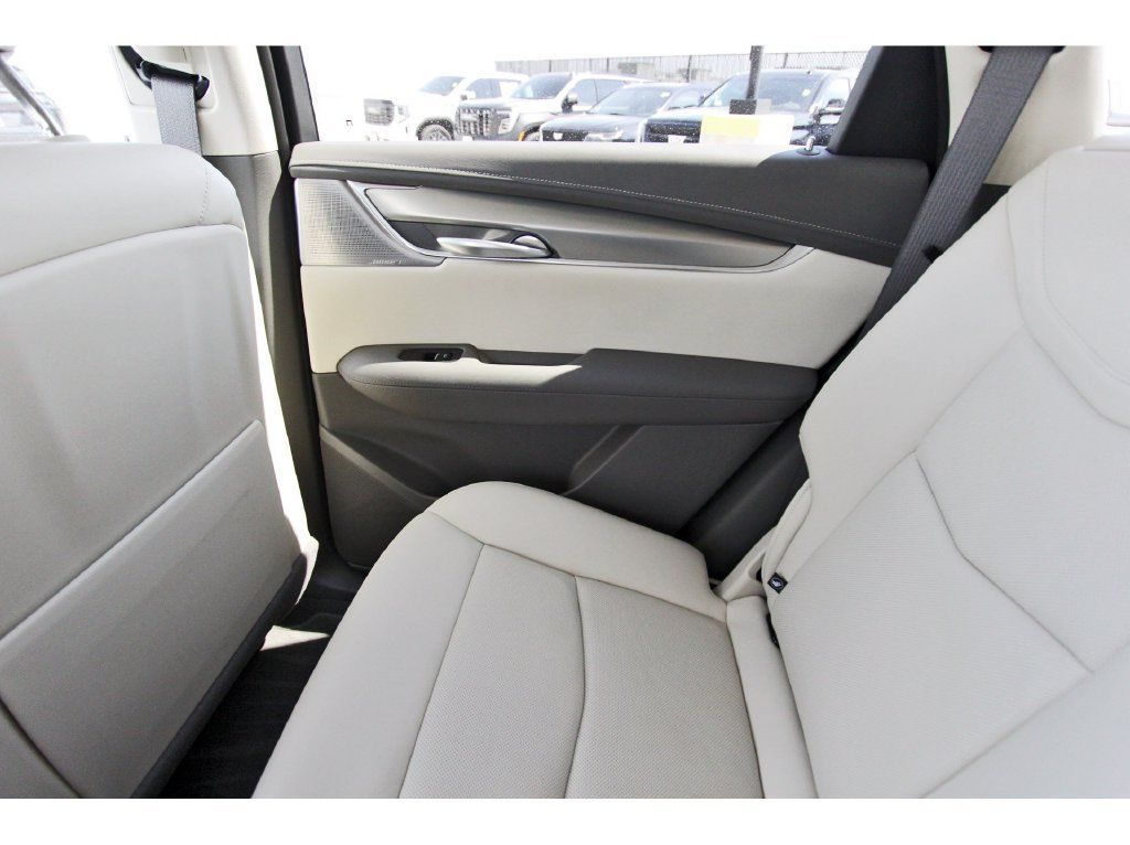 Used 2026 Cadillac XT5 Premium Luxury w/ Driver Assist Package FWD image 12