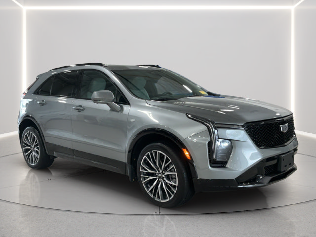 Used 2025 Cadillac XT4 Sport AWD/4WD image 8