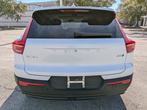 New 2026 Volvo XC40 B5 Ultra w/ Protection Package Premier image 5