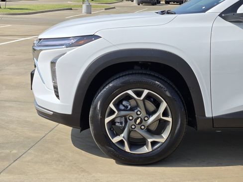 New 2026 Chevrolet Trax LT FWD image 10