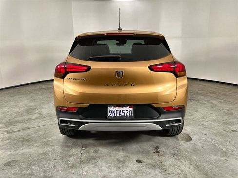 Certified 2024 Buick Encore GX Preferred w/ Comfort Package image 7