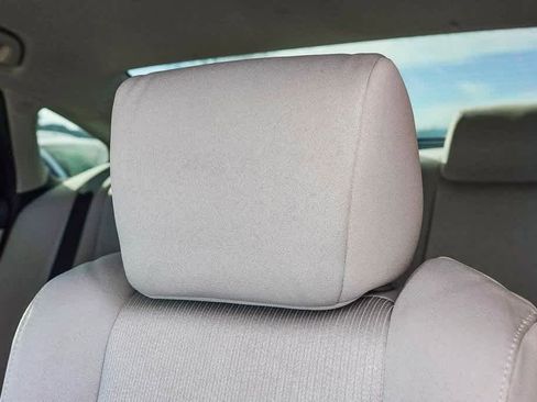 Used 2018 Honda Accord LX image 24