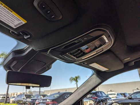 Used 2024 Jeep Wagoneer Launch Edition image 28