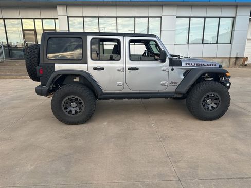 Used 2018 Jeep Wrangler Unlimited Rubicon image 31