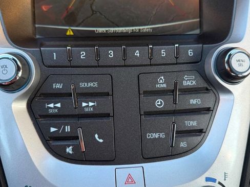 Used 2017 Chevrolet Equinox LT w/ Convenience Package image 10