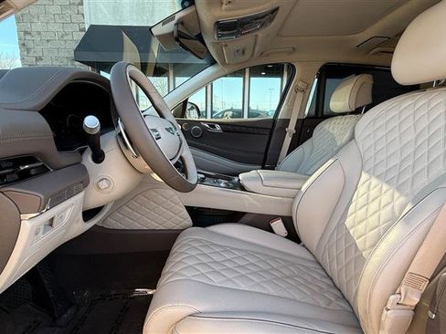 Used 2024 Genesis GV80 3.5T w/ Prestige Package image 9