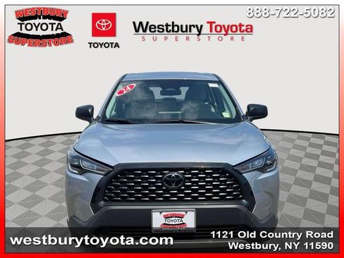 Certified 2024 Toyota Corolla Cross L AWD/4WD image 3