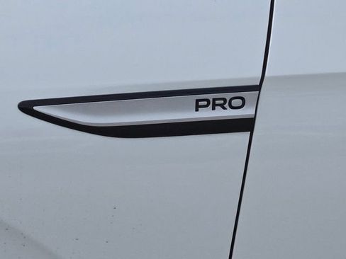 New 2026 Volkswagen ID.4 Pro RWD image 11