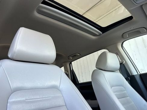 Used 2024 Honda CR-V EX-L image 19
